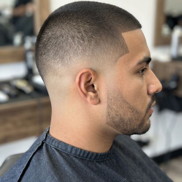 Skin Fade Low Taper Buzz
